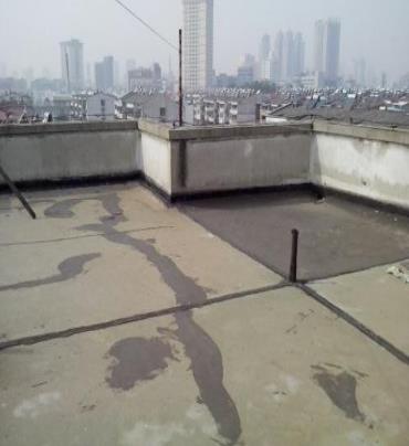 运城漏水维修 楼顶漏水是什么原因，楼顶漏水维修方法是什么?